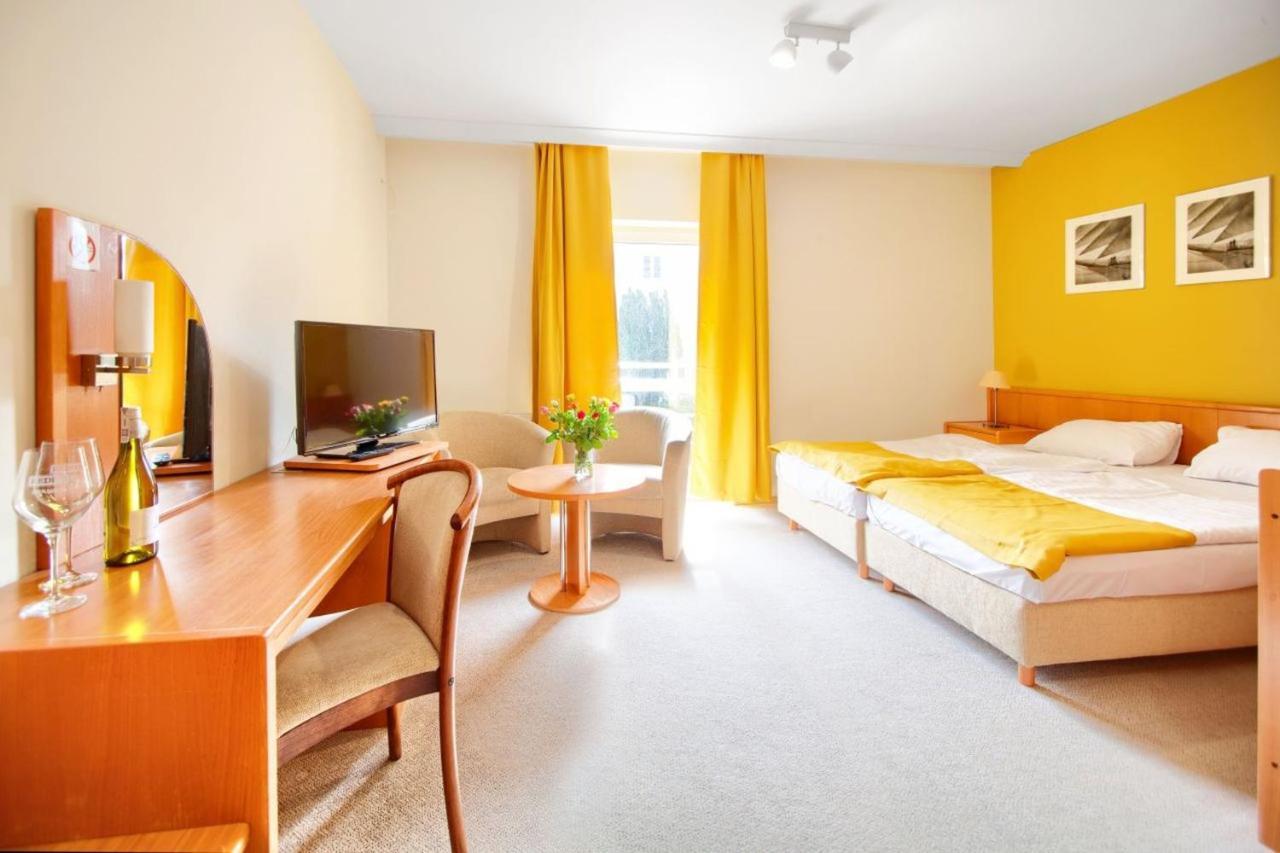 Taaakaryba Hotell Kołobrzeg Eksteriør bilde
